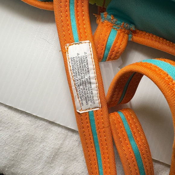 Swim Schools Deluxe Trainer Blue Sharks Level 2 Ages 4-6 Years New without Tags - Picture 4 of 11